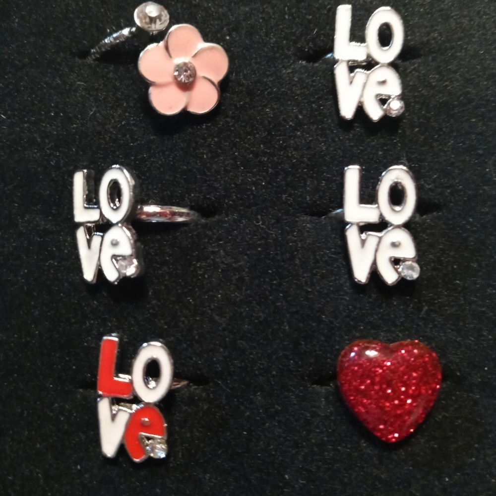 Paparazzi Rings - Picture 2 of 3
